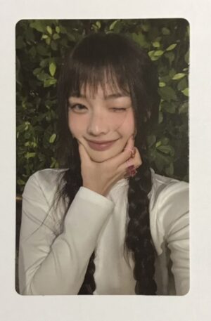 ILLIT-Iroha-Super-Real-Me-Ver.-Weverse-POB